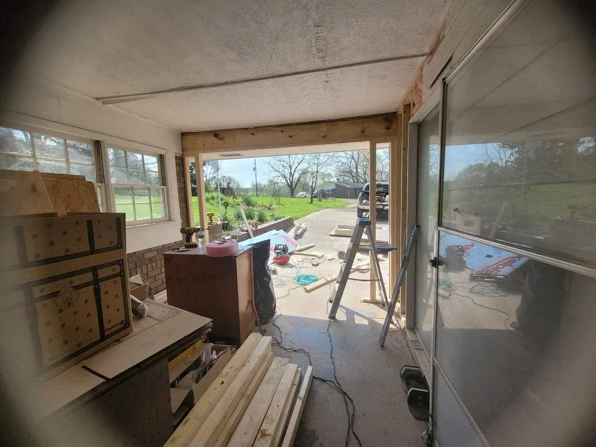 Air movers and dehumidifier for Drying & Dehumidification in White Lake